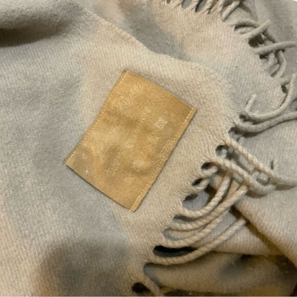 Throw Blanket 52”X 72” Fringe 100% Cashmere - Picture 3 of 9